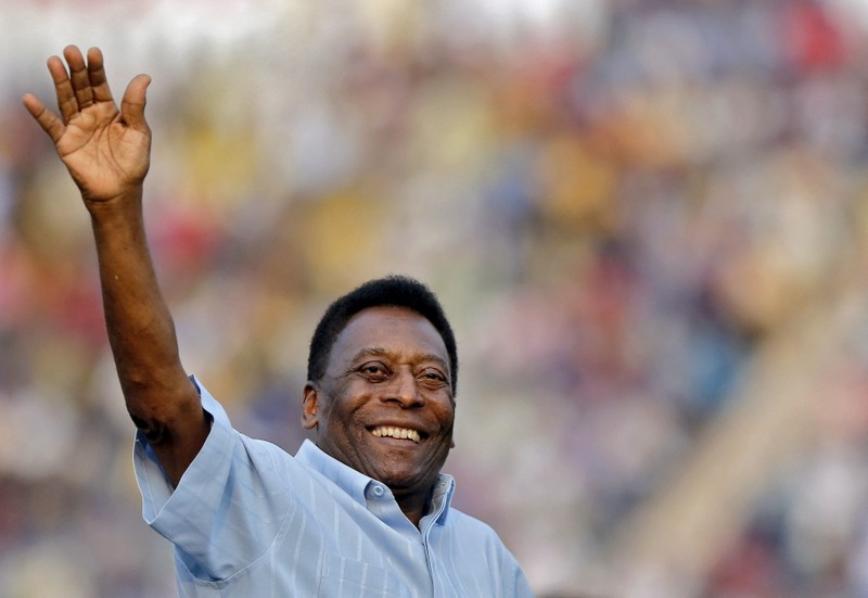 Legendary Brazilian soccer player Pele waves to the spectators before the start of the under-17 boys' final soccer match of the Subroto Cup tournament at Ambedkar stadium in New Delhi, India, October 16, 2015. (Photo: Reuters)