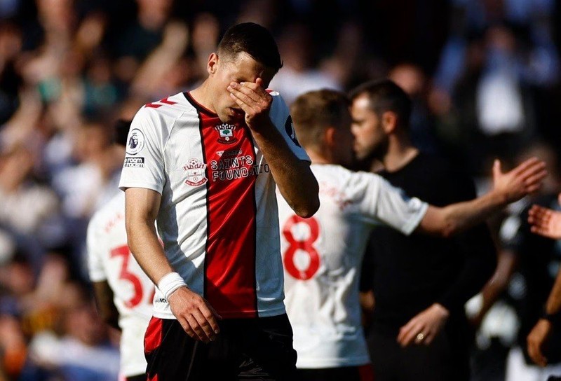 Soccer Football - Premier League - Southampton v Fulham - St Mary's Stadium, Southampton, UK - May 13, 2023 Southampton's Jan Bednarek looks dejected after losing the match and being relegated from the Premier League. (Photo: Reuters)