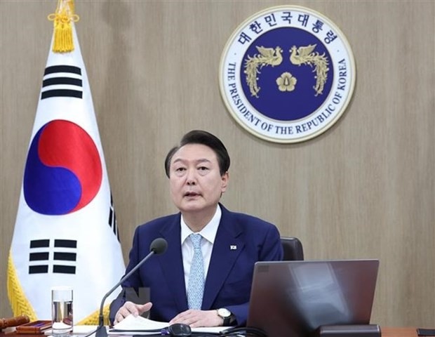 President of the Republic of Korea (RoK) Yoon Suk-yeol speaks at a cabinet meeting in Seoul on April 4. (Photo: Yonhap/VNA)