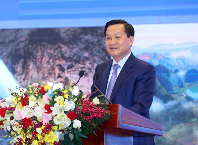 Deputy PM Le Minh Khai addresses the conference (Photo: baochinhphu.vn)