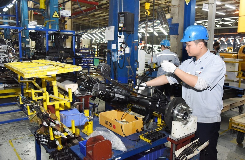 Manufacturing and assembling cars at Ford’s Hai Duong Factory