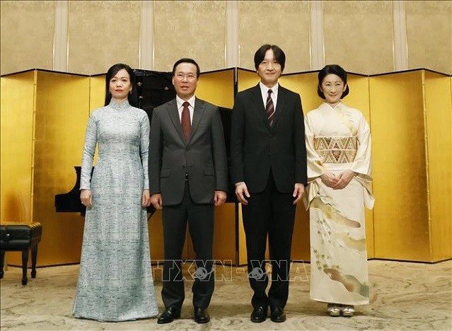 President Vo Van Thuong and spouse, Crown Prince Akishino and Crown Princess at the ceremony (Photo: VNA)