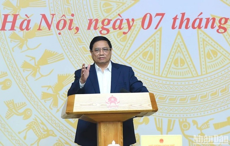 Prime Minister Pham Minh Chinh addresses the conference.