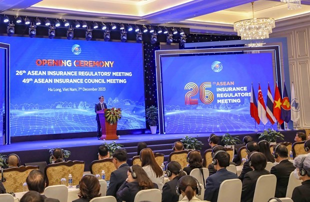 At the opening ceremony of the meetings. (Photo: VNA)