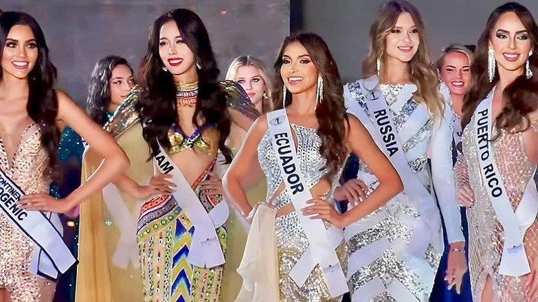 Le Nguyen Ngoc Hang (second from left) on the final night of the Miss Intercontinental 2023. (Photo: Missology)