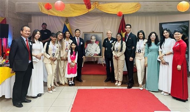 Participants at the event (Photo: The Courtesy of Vietnamese Embassy in Venezuela)