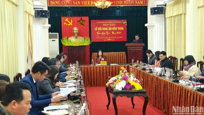 A press briefing on the preparations for Tran Temple Seal Opening Festival is held on January 26.