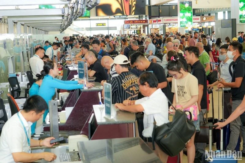 Airports serve 1.8 million passengers during just-ended holidays. (Photo: NDO)