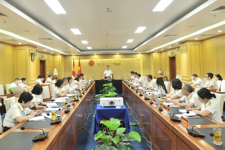 The General Department of Taxation convenes a meeting in Hanoi.