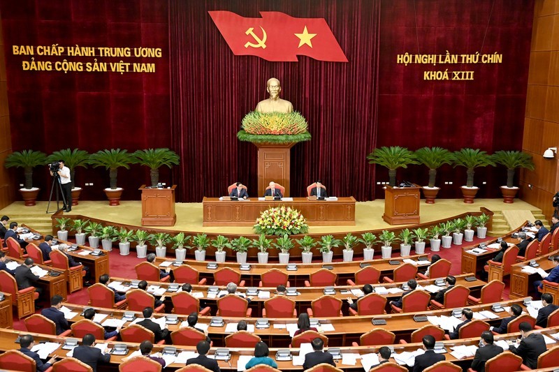 Party General Secretary Nguyen Phu Trong (middle) presides over the meeting (Photo: NDO)