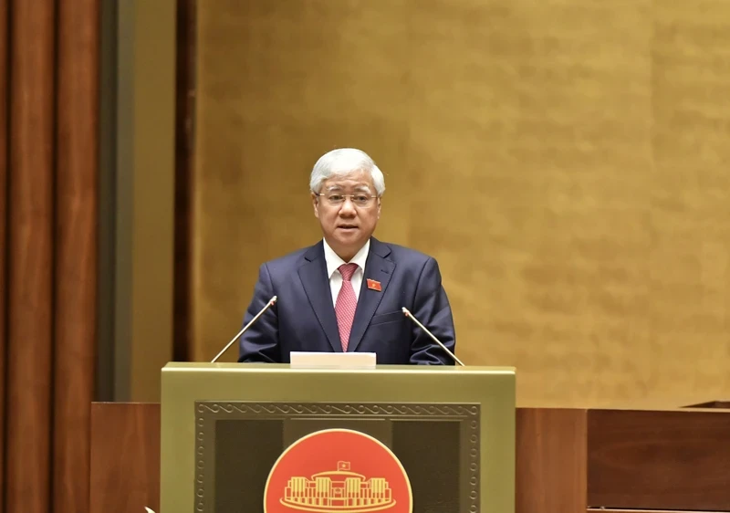 President of the Vietnam Fatherland Front (VFF) Central Committee Do Van Chien delivers a report at the NA's seventh session. (Photo: NDO)