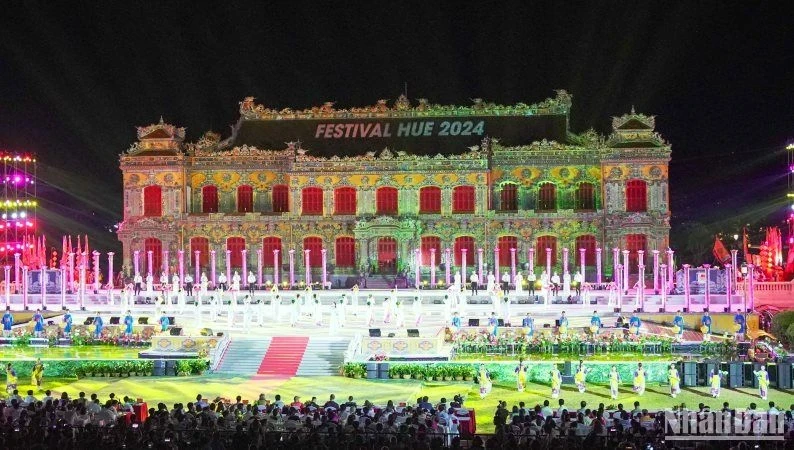 An art performance at the closing ceremony