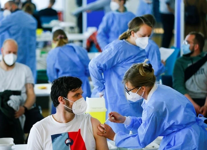 Vaccination against COVID-19 in Germany. (Photo: Reuters)
