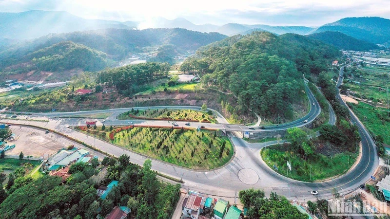 End point of Lien Khuong-Prenn Highway in Lam Dong Province.