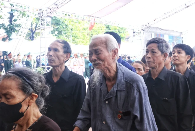 People across the country share the same grief for the passing of Party General Secretary Nguyen Phu Trong (Photo: VNA)