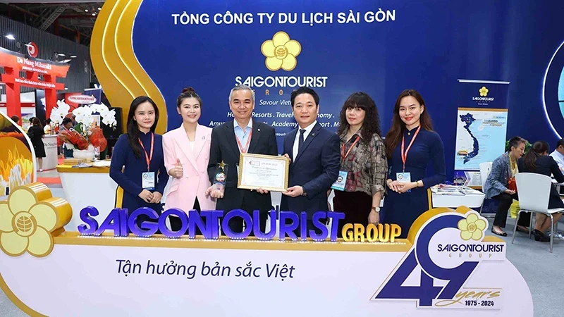 The Organizing Committee awards the Best Booth Award D (over 90m2) to Saigontourist Group.