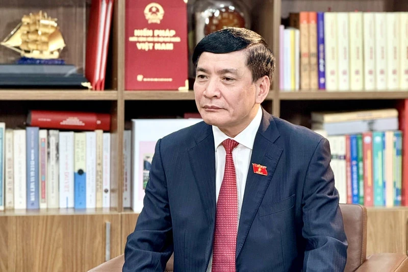 NA Secretary General and Chairman of the NA Office Bui Van Cuong. 