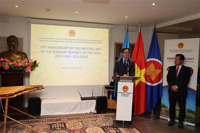 Deputy Foreign Minister Do Hung Viet speaks at the National Day celebration in Geneva (Photo: VNA)