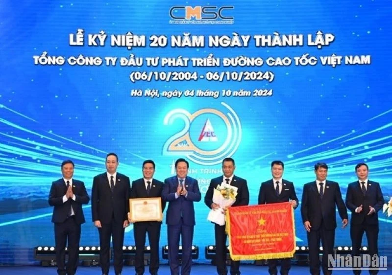 Many units and individuals of VEC receive noble prizes.