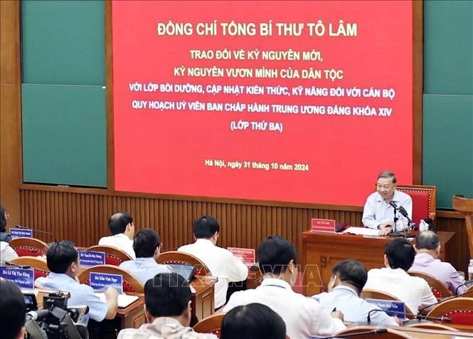 Party General Secretary To Lam speaks at the discussion (Photo: VNA)