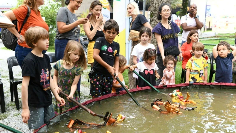 “Vietnam Day in Brazil 2024” brings the water puppetry heritage to the public of the South American country for the first time. (Photo courtesy of the Organising Committee)