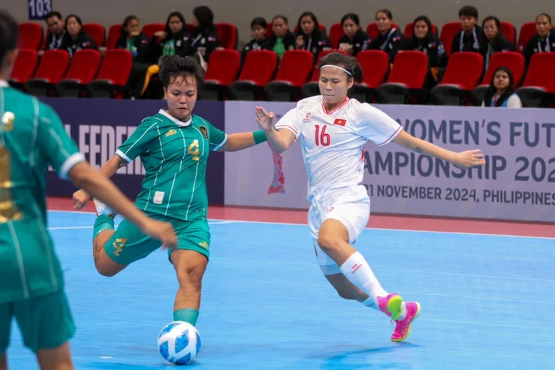 Indonesian girls had a hard time against Vietnam. (Photo: Futsal Thailand)