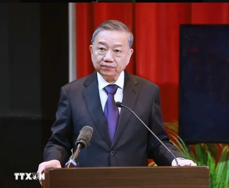 General Secretary of the Communist Party of Vietnam Central Committee To Lam delivers a policy speech at the University of Malaya in Kuala Lumpur on November 22. (Photo: VNA)