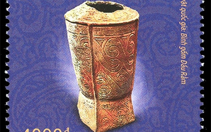 Image of the Dau Ram ceramic jar — a national treasure — is featured on postage stamps.