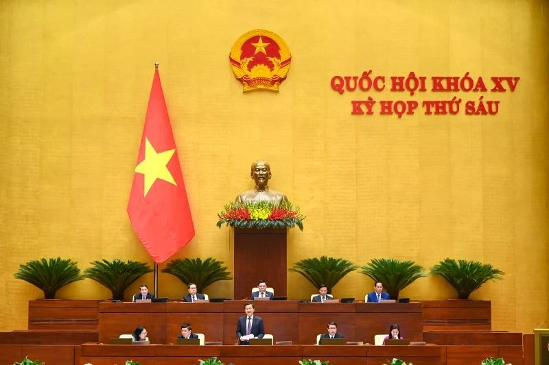 Deputy Prime Minister Le Minh Khai speaks at the 11th working day of 15th National Assembly's sixth session. (Photo: NDO)