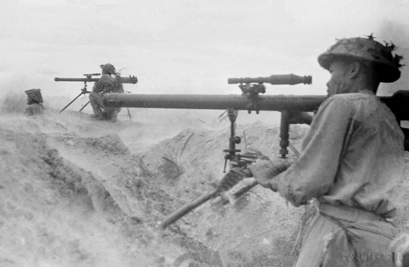 Vietnam’s artillery was supporting the attack deep into Muong Thanh Airport. (Photo: VNA)