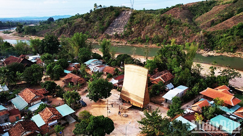 A corner of Kon K'tu community-based tourism village in Kon Tum City.