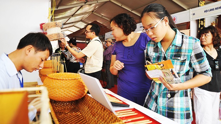 Vietnamese handicrafts are among the products exported to many countries around the world. (Photo: HAI NAM)