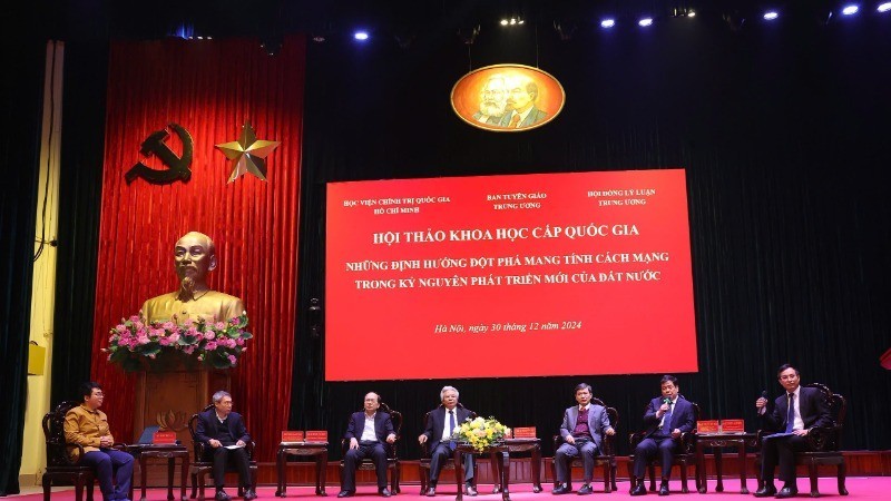 A roundtable discussion was held during the scientific conference on “Revolutionary breakthrough orientations in the new era of national development”.