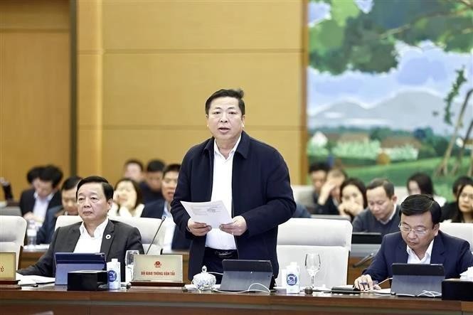 Minister of Transport Tran Hong Minh delivers a speech at the event. (Photo: VNA) 