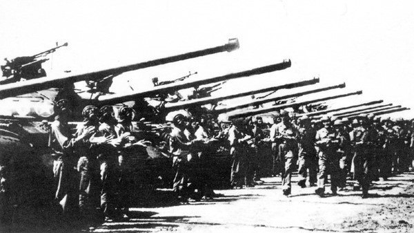 The Liberation Army made final preparations before launching the general assault on Saigon – Gia Dinh, under the guiding spirit of “Speed, Boldness, Surprise, and Certain Victory” (April 26, 1975). (Photo: Archive/VNA)