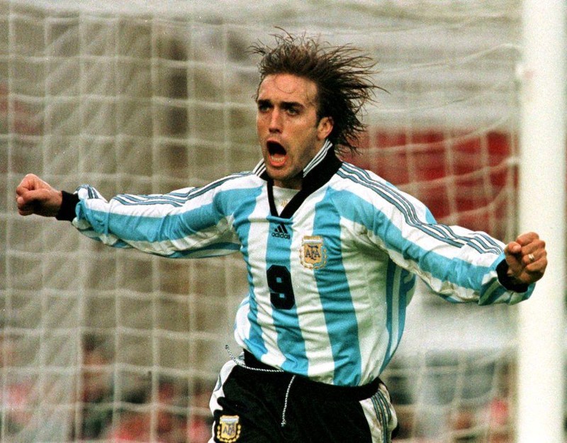 2 minute readDecember 17, 20223:32 AM GMT+7Last Updated 10 hours ago Argentina's Batistuta does not mind losing goal record to Messi Reuters Argentine striker Gabriel Batistuta celebrates after scoring against [South Africa] during their fri.. Argentine striker Gabriel Batistuta celebrates after scoring against [South Africa] during their friendly match match May 25. Batistuta scored his 43rd goal for Argentina becoming their top scorer of all time. Argentina defeated [South Africa] 2-0.