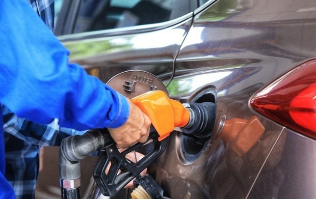 The retail price of petrol rose in the latest adjustment on October 23 (Photo: VNA)