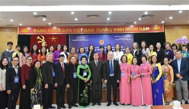 Delegates at the opening ceremony of a training course for Vietnamese language teachers abroad. (Photo: VNA)