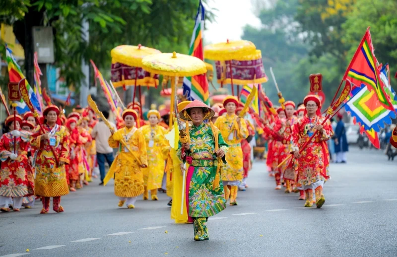 The Mother Goddess ritual in the Hue Nam Temple Festival takes place on the streets of Hue.