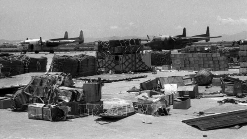The liberation force captured Thanh Son Airport (Ninh Thuan). (Photo: Dinh Quang Thanh/VNA)