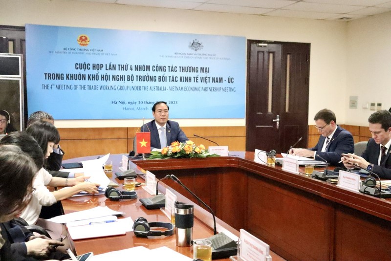 Participants at the meeting (Photo: The Ministry of Industry and Trade)