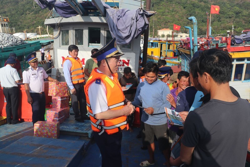 Party Central Committee's Secretariat demands enhancing IUU fishing combat (Photo: VNA)