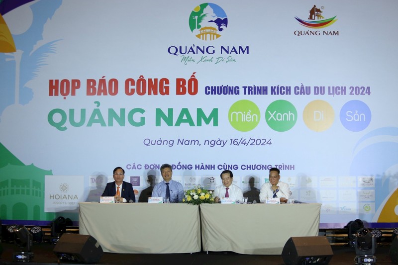 At the launch ceremony (Photo: baoquangnam.vn)