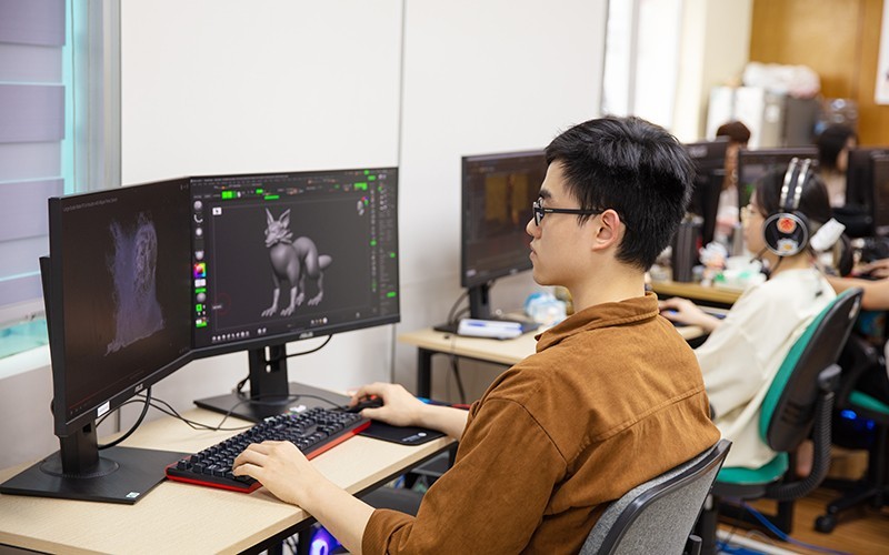 Employees of Alpha Animation Studio Company apply AI in film production.