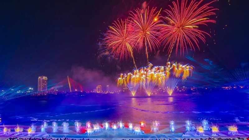 Unique firework displays in the Symphony of River show