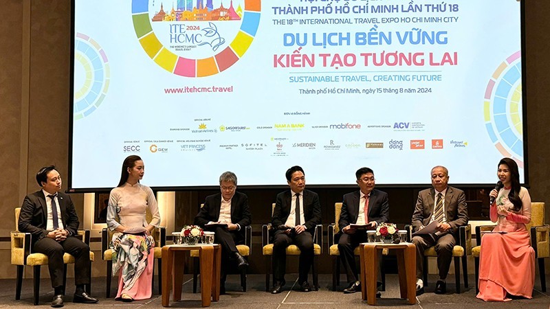 Delegates at the press conference 