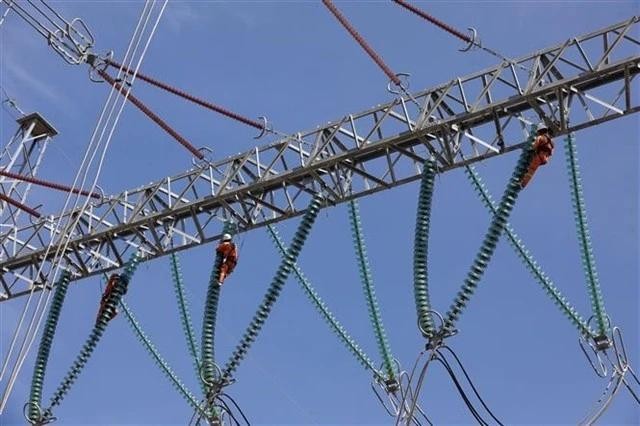 The Ministry of Industry and Trade has proposed electricity price adjustments every two months. (Photo: VNA)