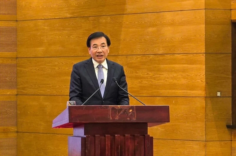 Minister-Chairman of the Government Office Tran Van Son speaks at the office's regular monthly press conference on the January socio-economic situation. (Photo: VNA)