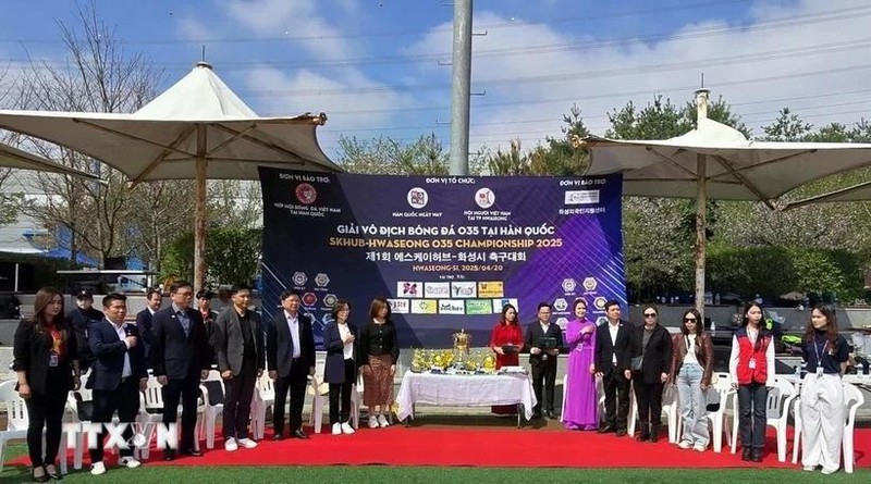 Football tournament strengthens solidarity among Vietnamese community in RoK (Photo: VNA)