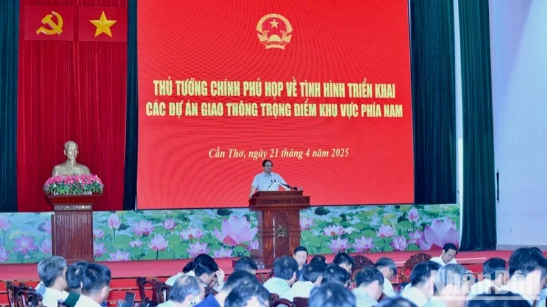Prime Minister Pham Minh Chinh addresses the conference. (Photo: Thanh Giang)